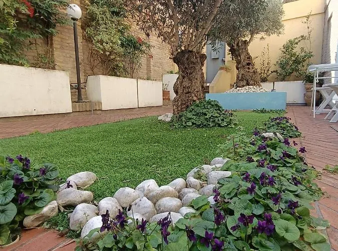 La Chicca Bed and Breakfast 3*